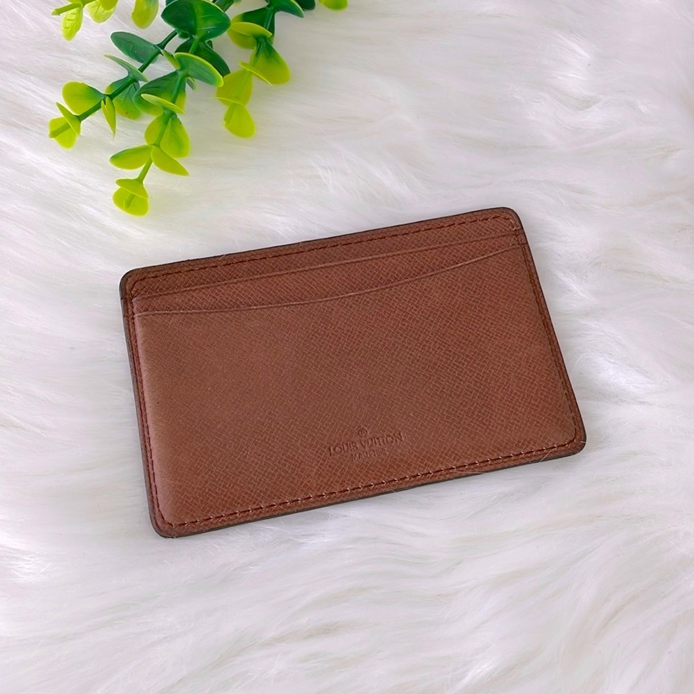 Louis Vuitton Monogram Card Holder - Picture 3 of 13